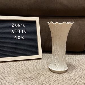 Lenox Vintage Woodland Collection Vase